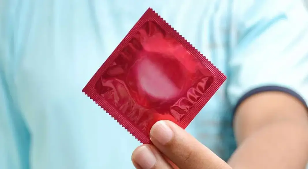 ইরান যুদ্ধের ‘অদ্ভুত পার্শ্বপ্রতিক্রিয়া’—হঠাৎ আকাশছোঁয়া কনডমের দাম!