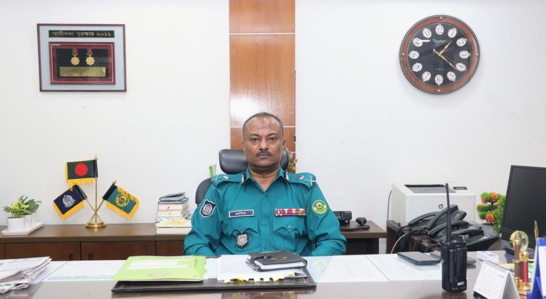 চট্টগ্রাম মেট্রোপলিটন পুলিশের (সিএমপি) কমিশনার হাসিব আজিজ। ফাইল ছবি