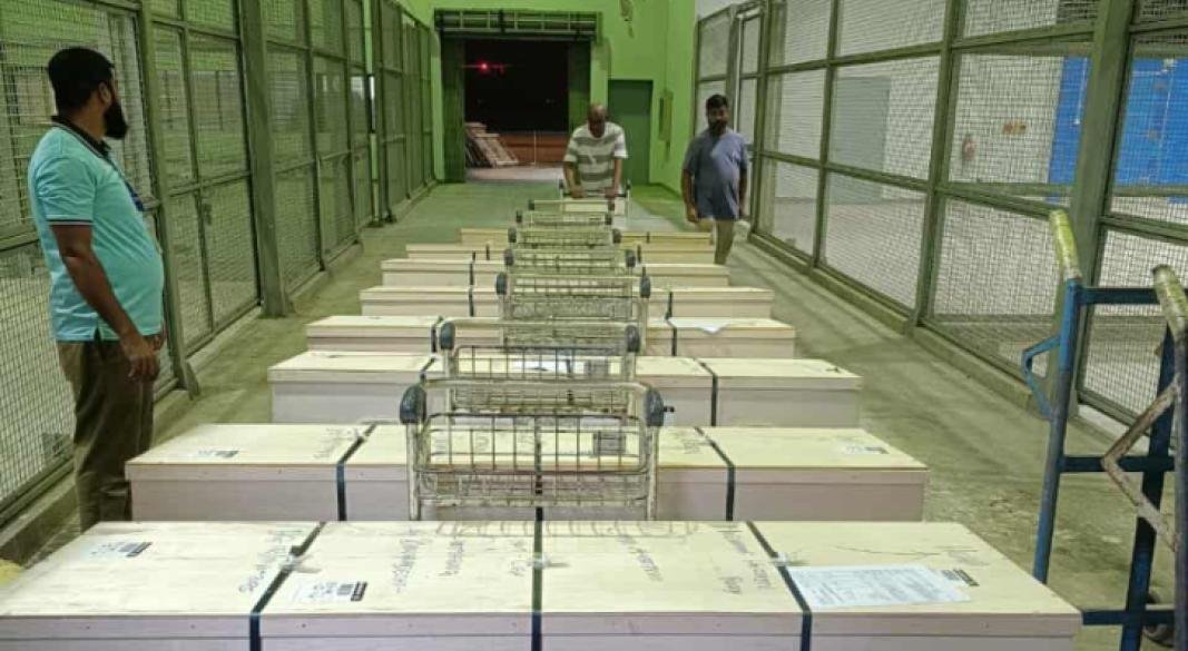 দেশে ফিরল ৮ প্রবাসীর লাশ, শোকের ছায়া