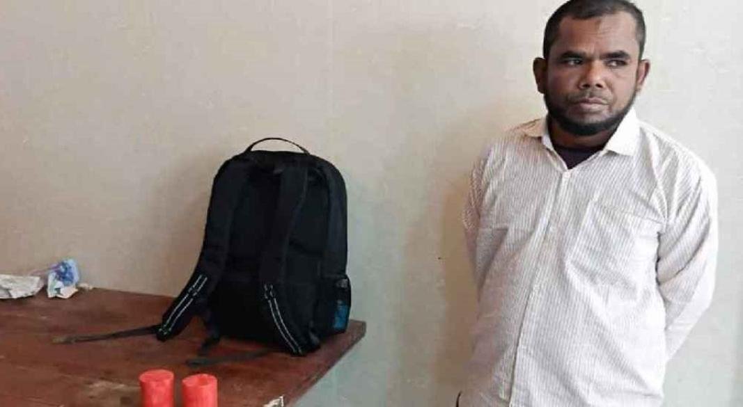 ককটেল নিয়ে ভোলা থেকে ঢাকায় ইউনিয়ন আ.লীগের সাধারণ সম্পাদক ধরা